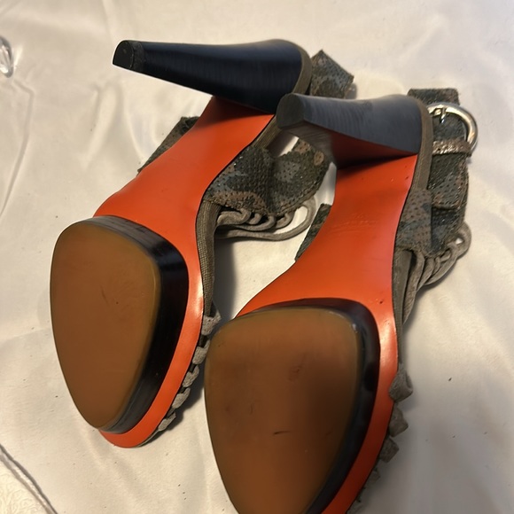 Olive 5" faux side and snakeskin heels with platform. never worn. - Picture 5 of 5